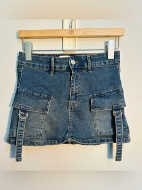 Project Rebel Denim Cargo Mini Skirt. Y2K-Inspired Utility Cargo Pockets Size S
